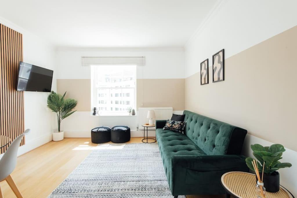 Charming 2 Bedroom Flat In The Heart Of Kings Cross, Londres Exterior foto